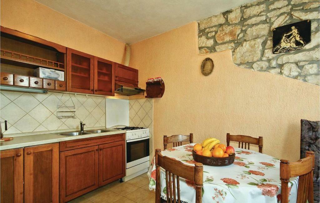 Mugeba 3 Bedroom Accommodation Poreč Exteriör bild