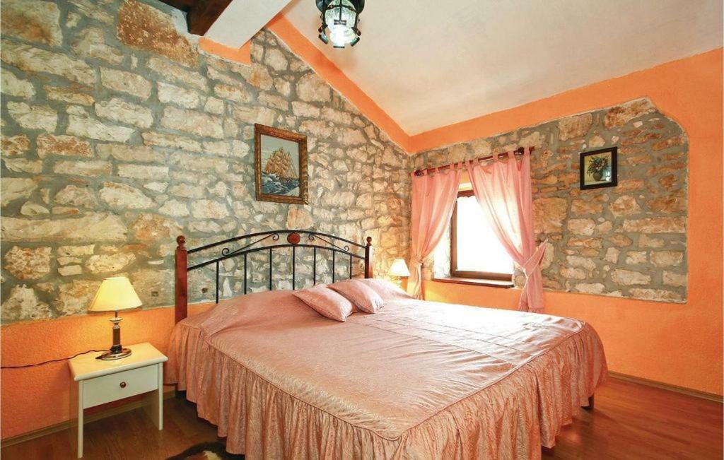 Mugeba 3 Bedroom Accommodation Poreč Exteriör bild